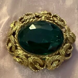 Elegant vintage Green and Gold Brooch original by Robert